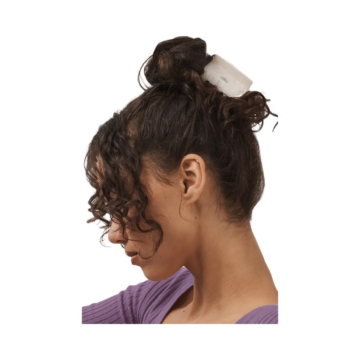 Alo Effortless Claw Clip - White Pearl - HypeFly India View 4
