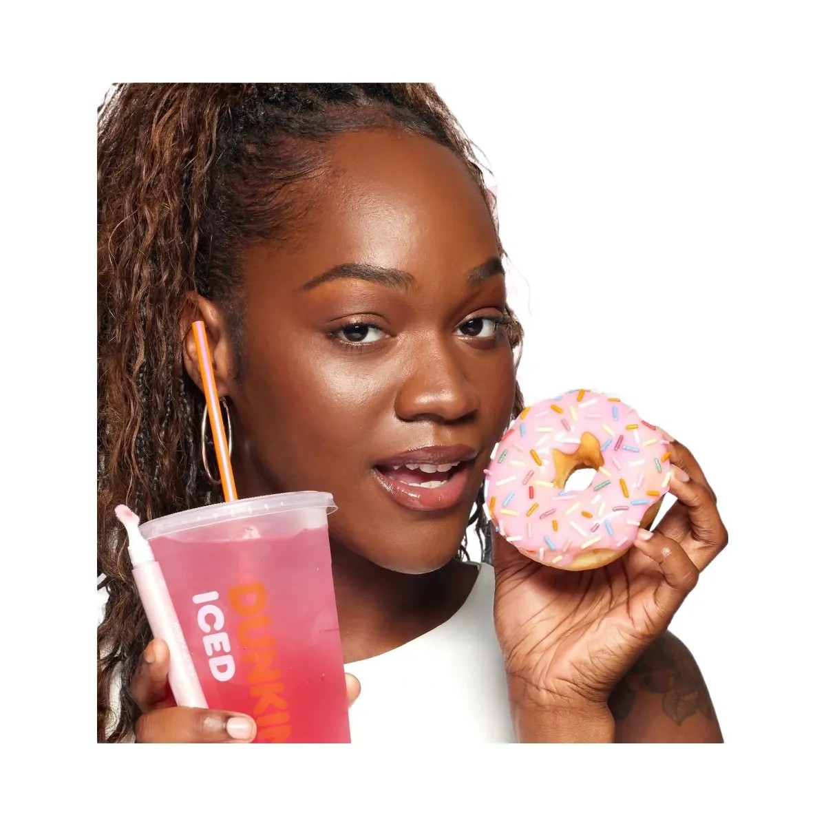 Tarte tarte x Dunkin' Vanilla Icing Maracuja Juicy Melt Mask - HypeFly India View 3