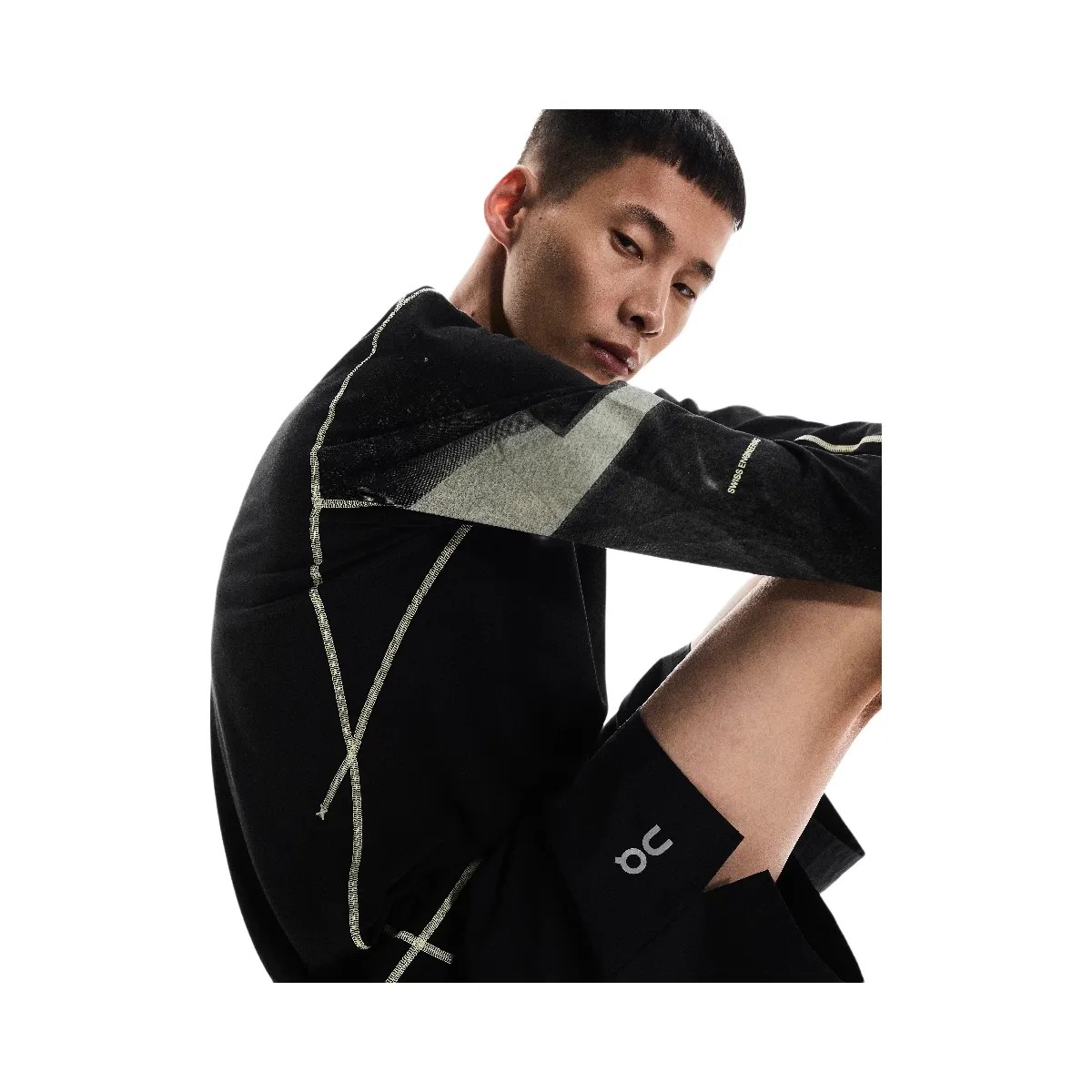 On Active Long-T Graphic Black - HypeFly India View 6