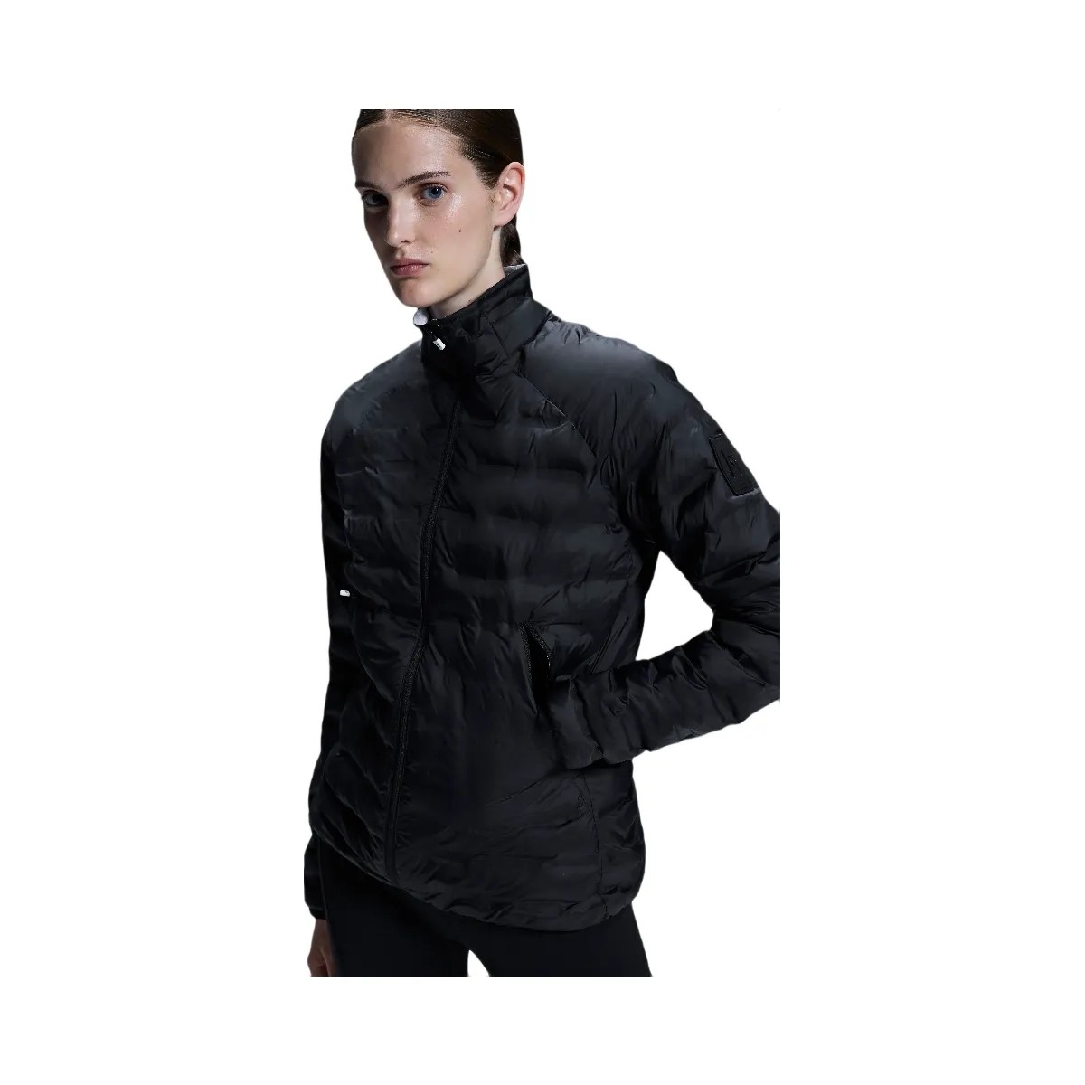 On Switch Jacket Black | White - HypeFly India View 3