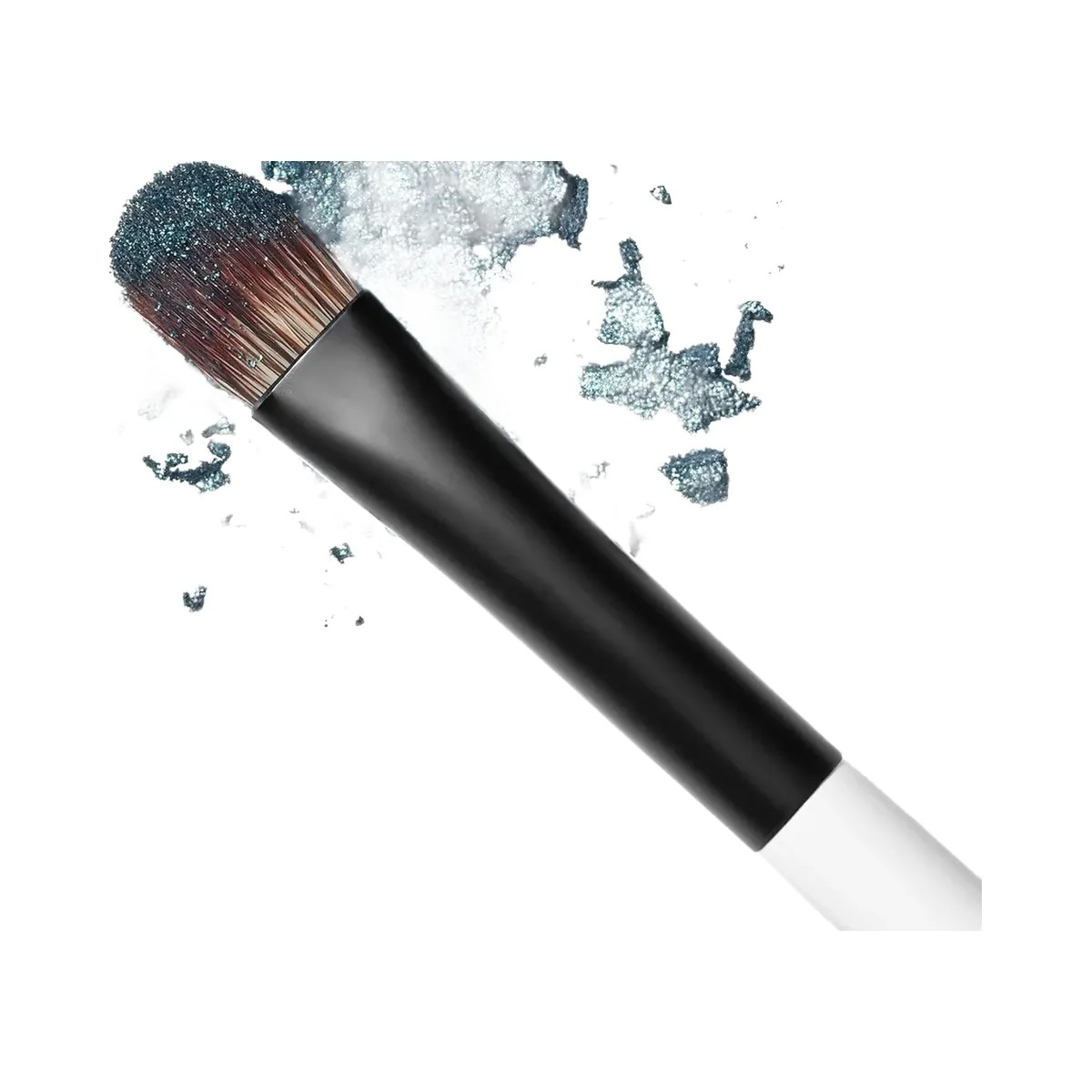 MAKEUP BY MARIO E4 Eyeshadow Shader Brush - HypeFly India View 2