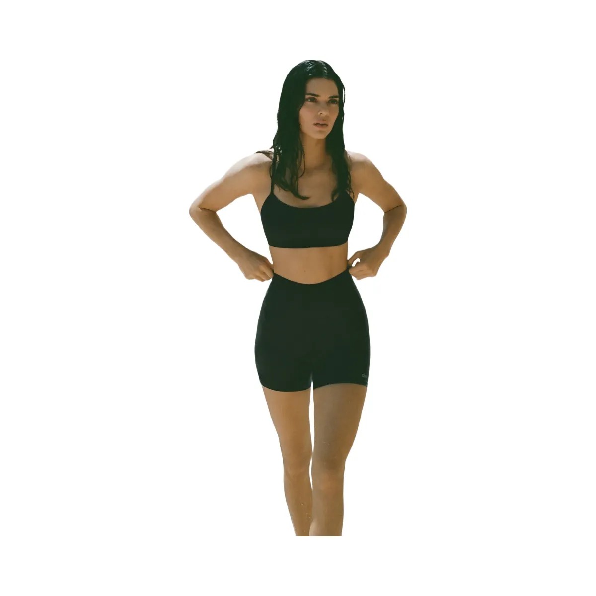 Alo Women's 5" Airlift Energy Short - Black - HypeFly India View 6
