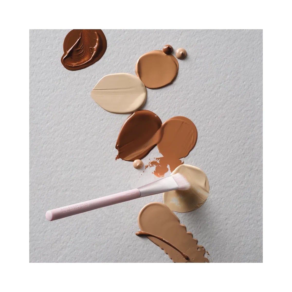 KYLIE COSMETICS Concealer Brush - HypeFly India View 3