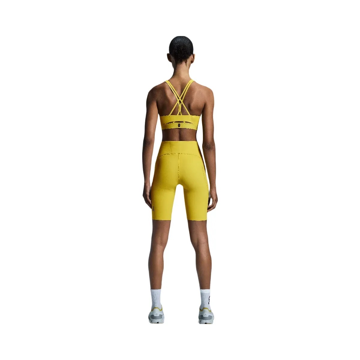 On Movement Tights Short Gecko - HypeFly India View 2