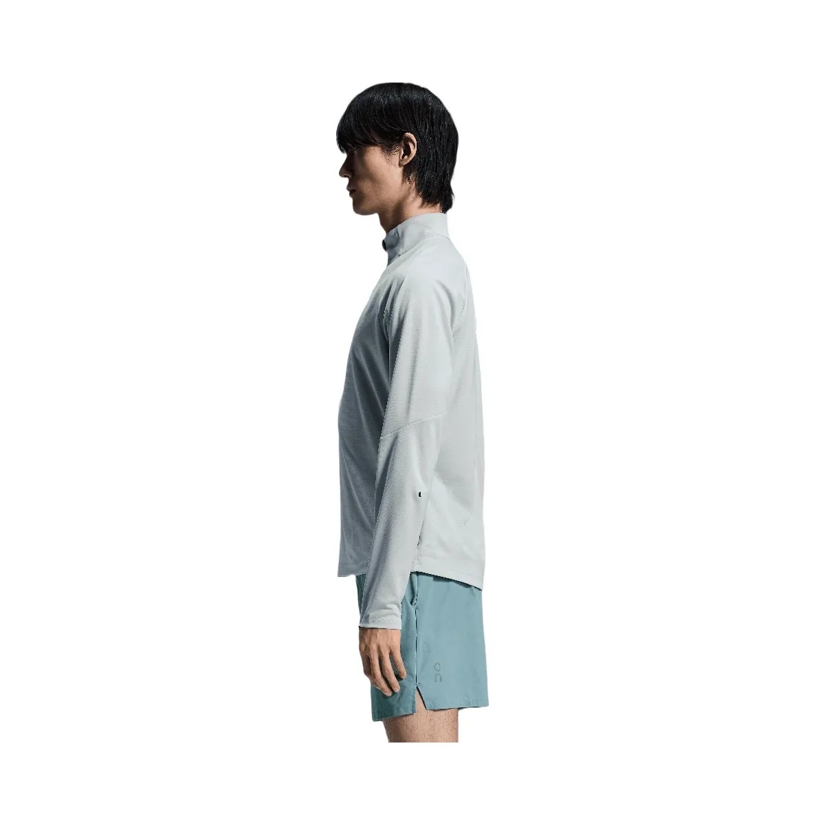 On Climate Shirt Glacier - HypeFly India View 4