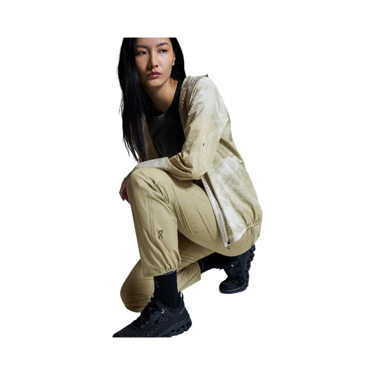 On Ultra Pants Caper - HypeFly India View 4