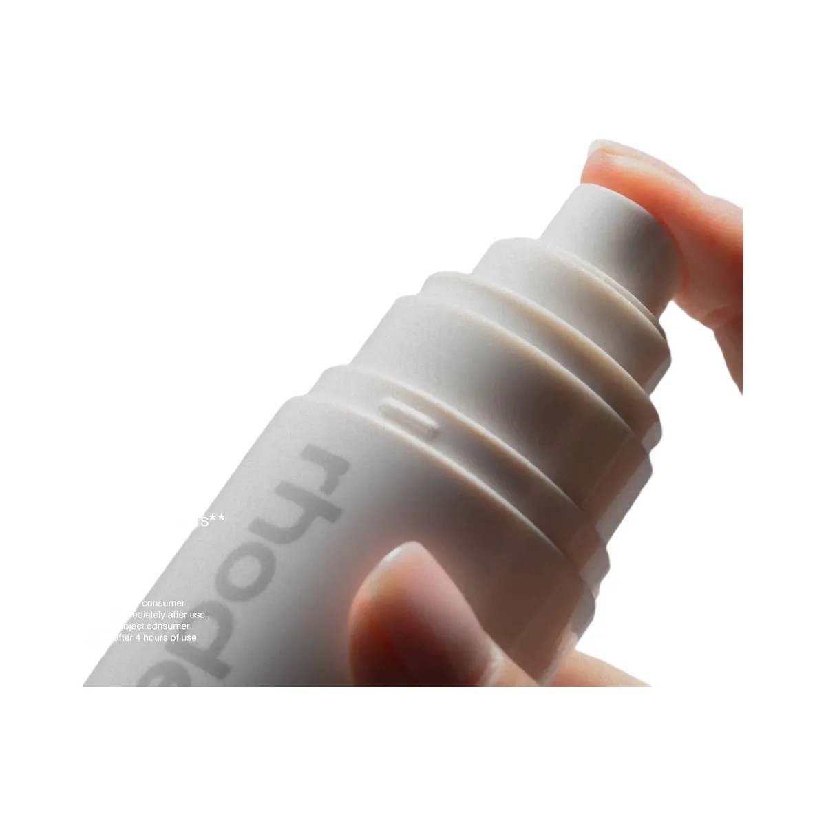 rhode Glazing Mist Hydrating Face Spray - HypeFly India View 4