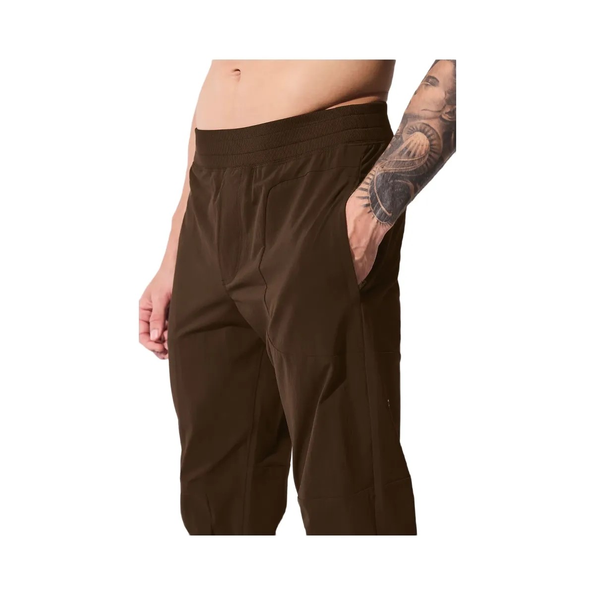 Alo Men's Co-Op Pant (Long) - Espresso - HypeFly India View 4