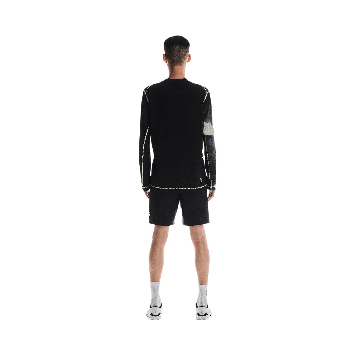 On Active Long-T Graphic Black - HypeFly India View 2