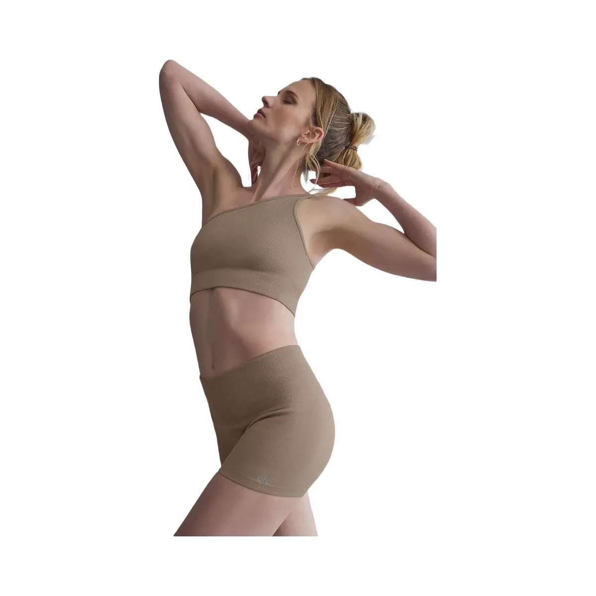 Alo Women's 3" Seamless Ribbed Shimmer Short - Gravel - HypeFly India View 1