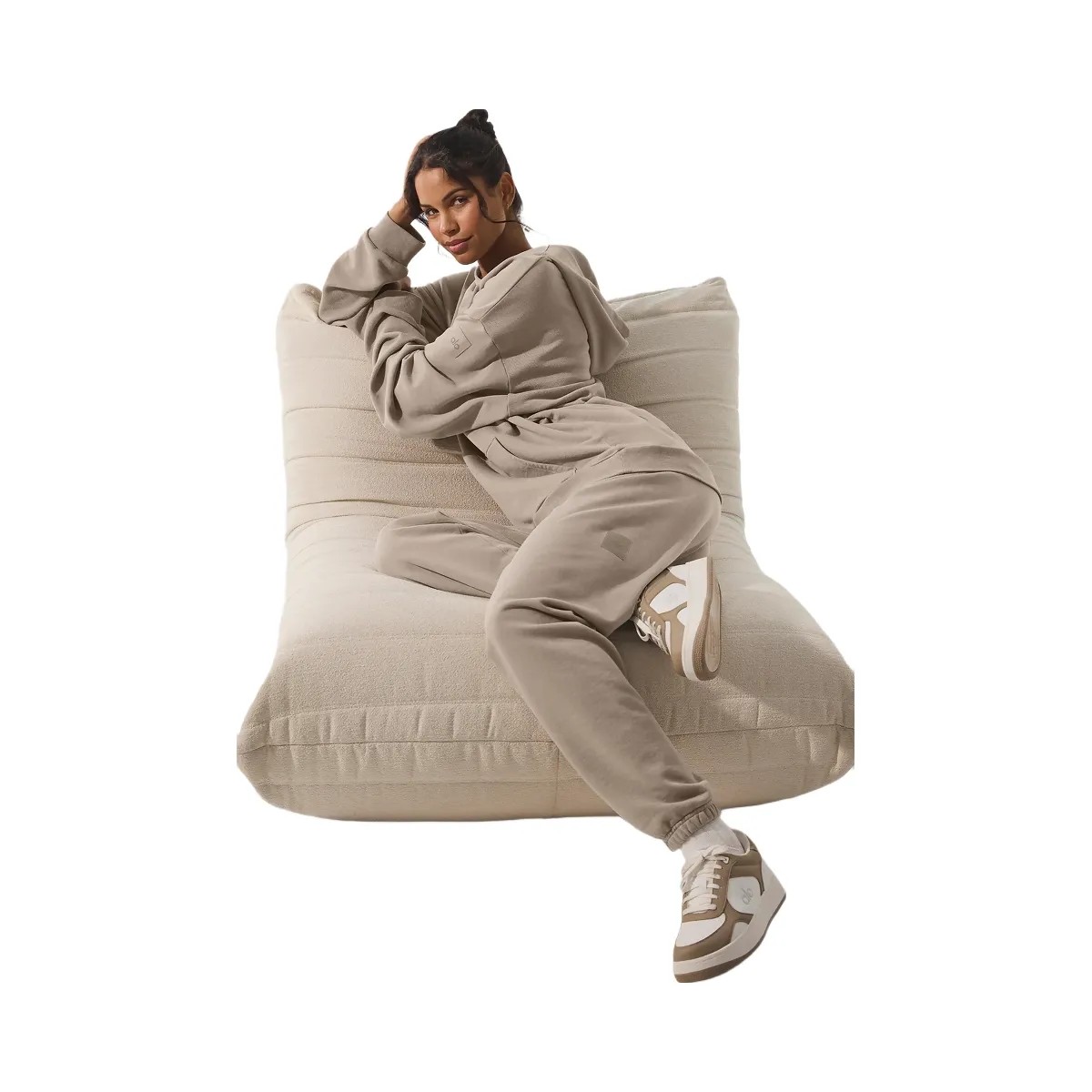 Alo Women's Chill Vintage Wash Hoodie - Gravel Wash - HypeFly India View 2