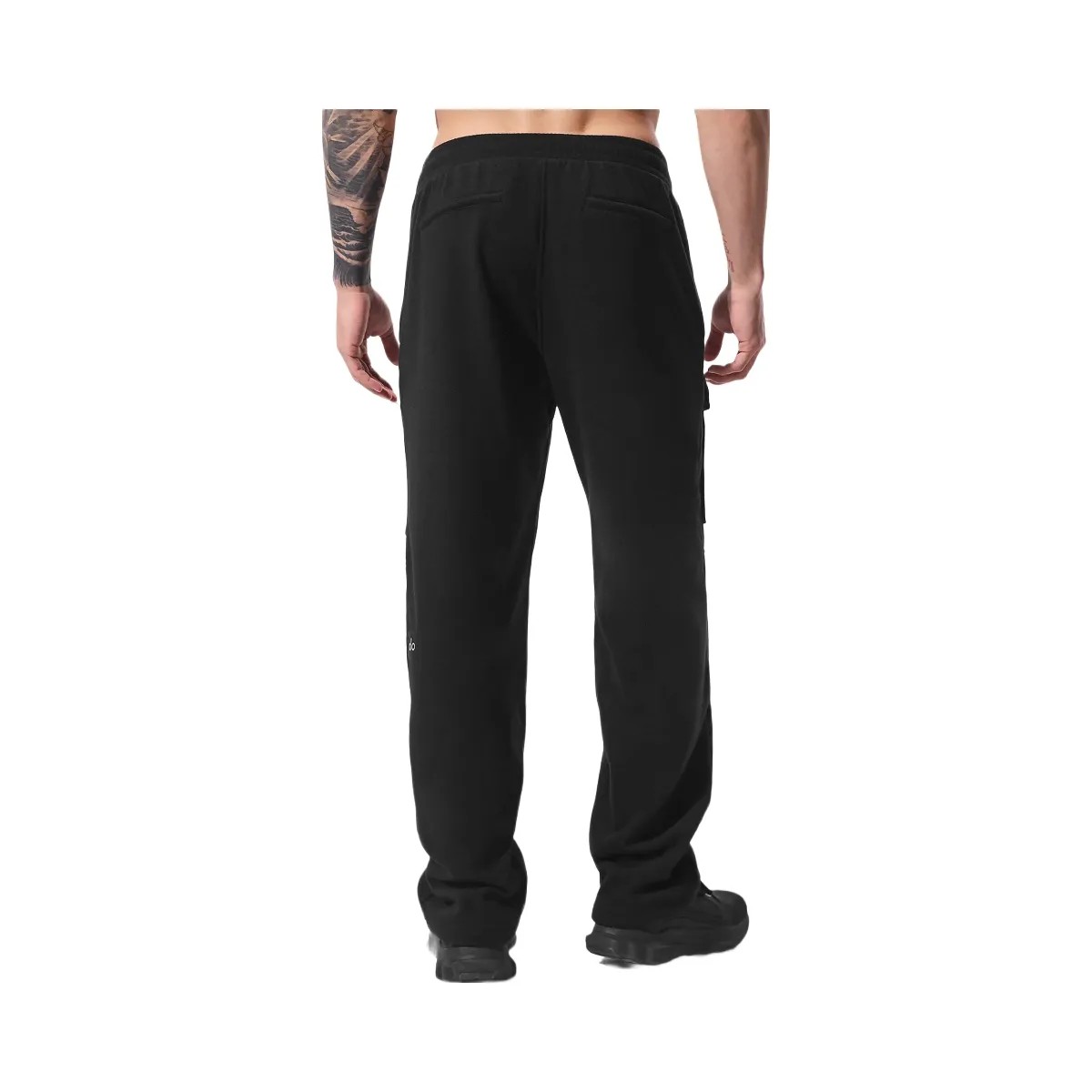 Alo Men's Polar Fleece Ridge Cargo Pants - Black - HypeFly India View 4