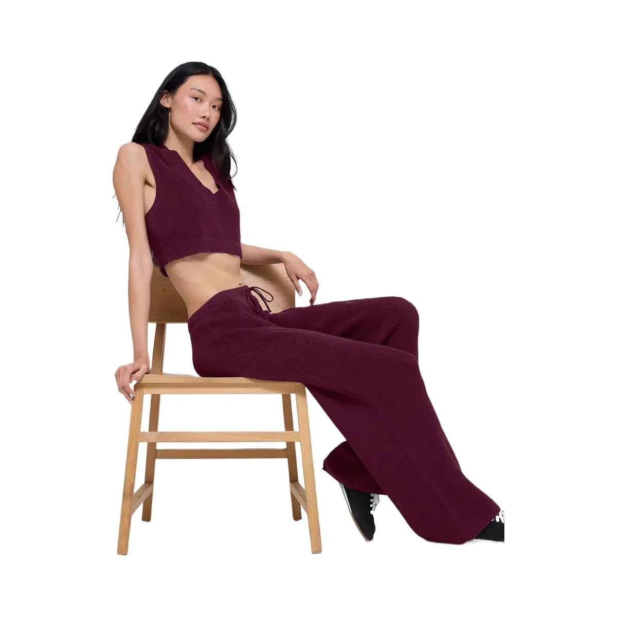 Alo Women's Supernatural Sweater Pant - Burgundy - HypeFly India View 5