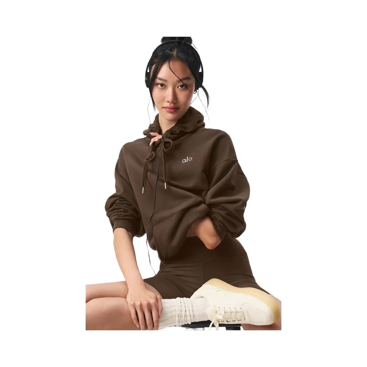 Alo Women's Accolade Hoodie - Espresso - HypeFly India View 4