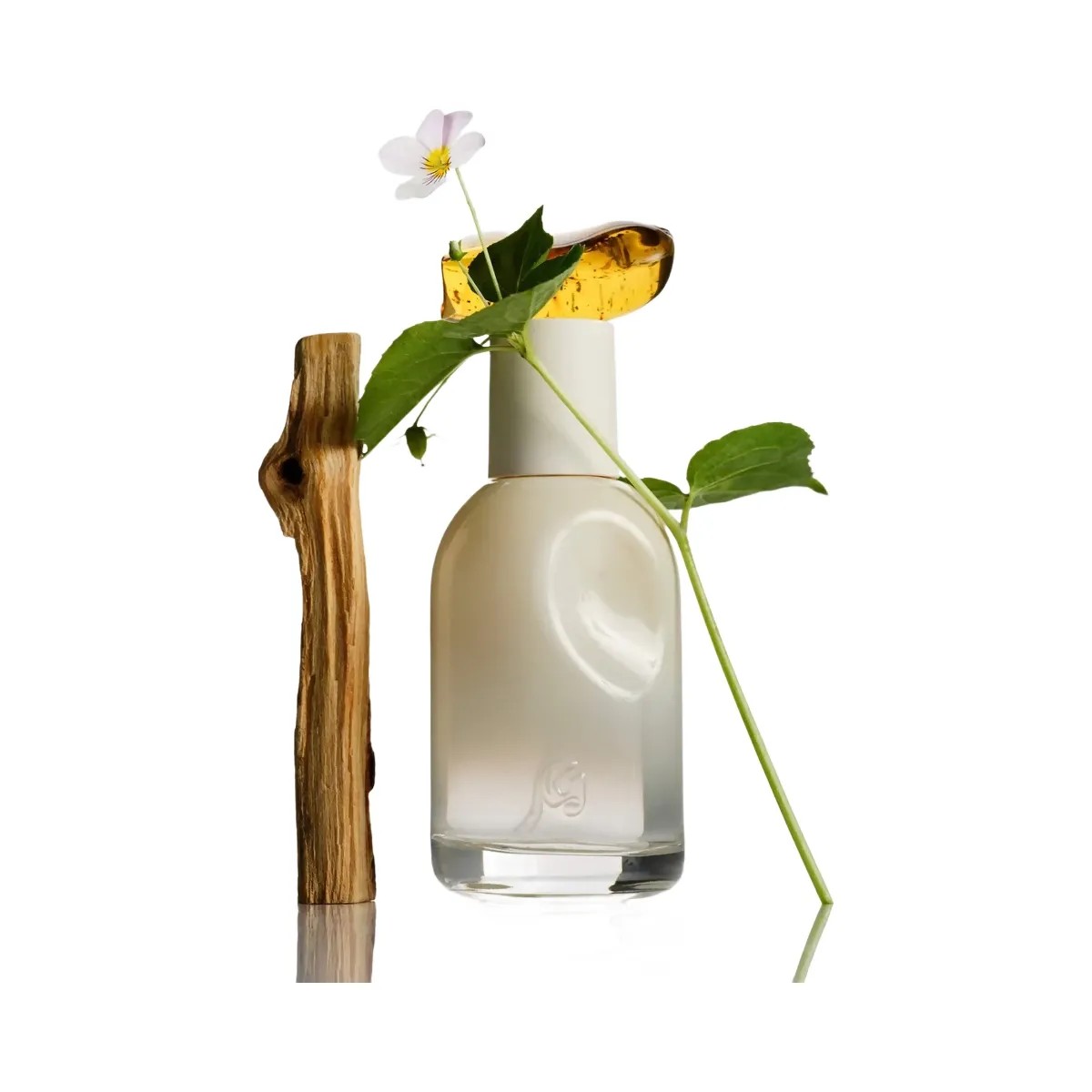 Glossier Glossier You Doux Eau de Parfum Travel Spray - HypeFly India View 2