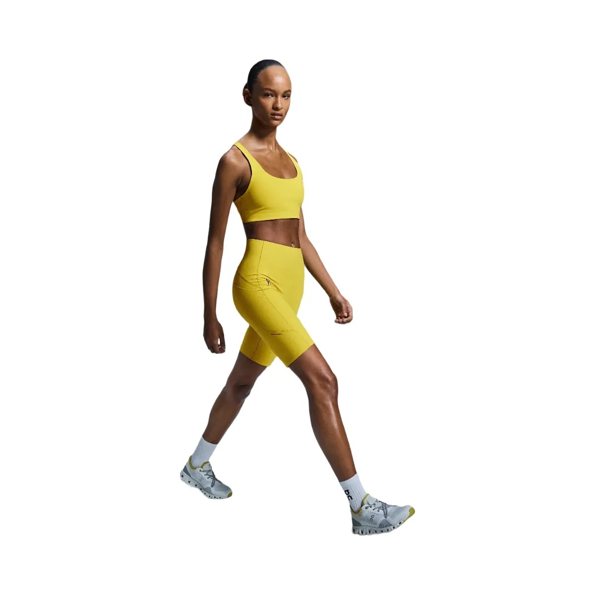 On Movement Tights Short Gecko - HypeFly India View 4