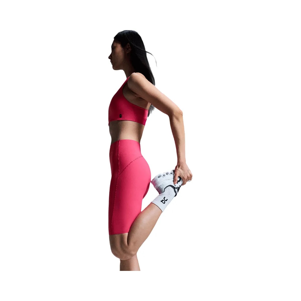 On Movement Tights Short Pink - HypeFly India View 4