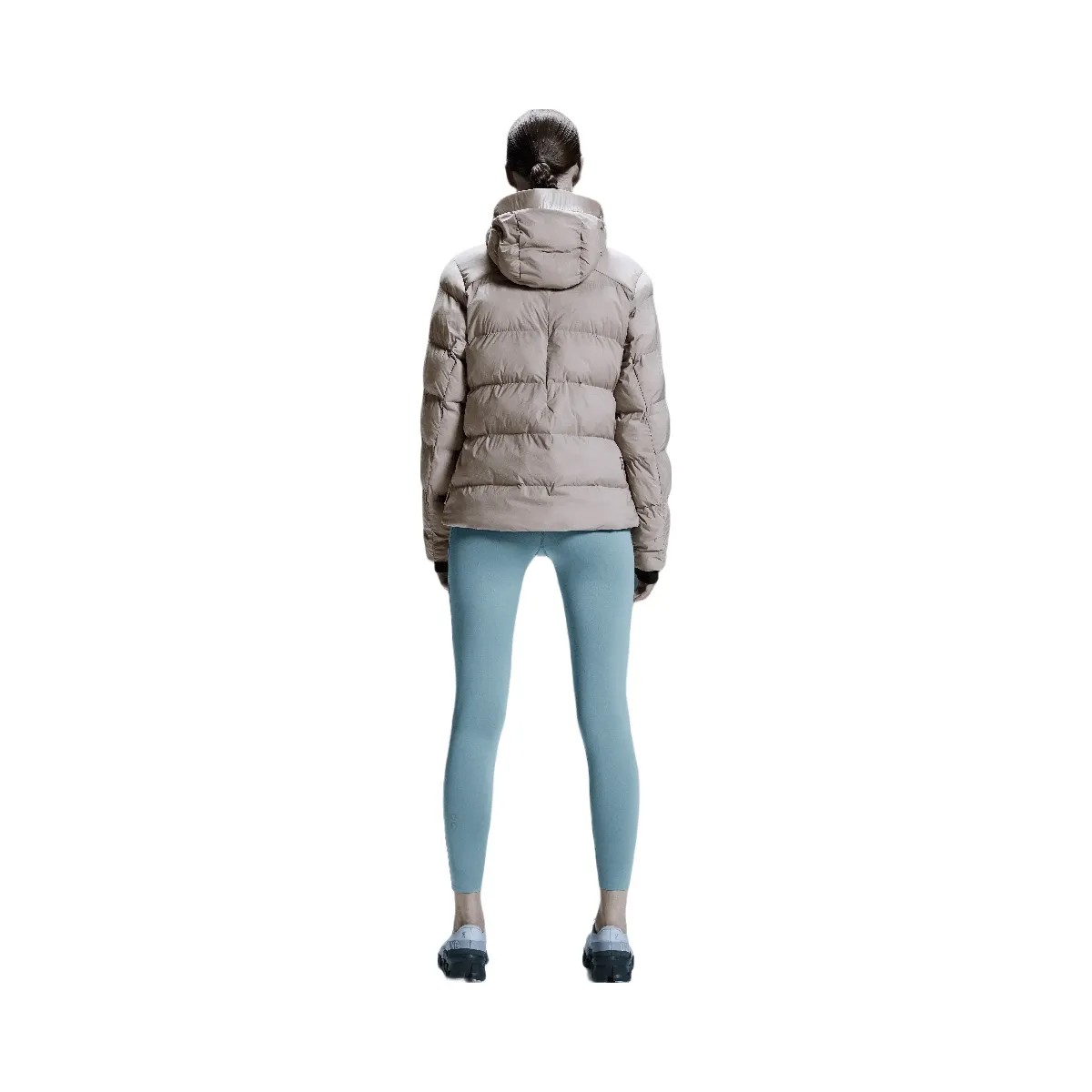 On Challenger Jacket Zinc - HypeFly India View 3