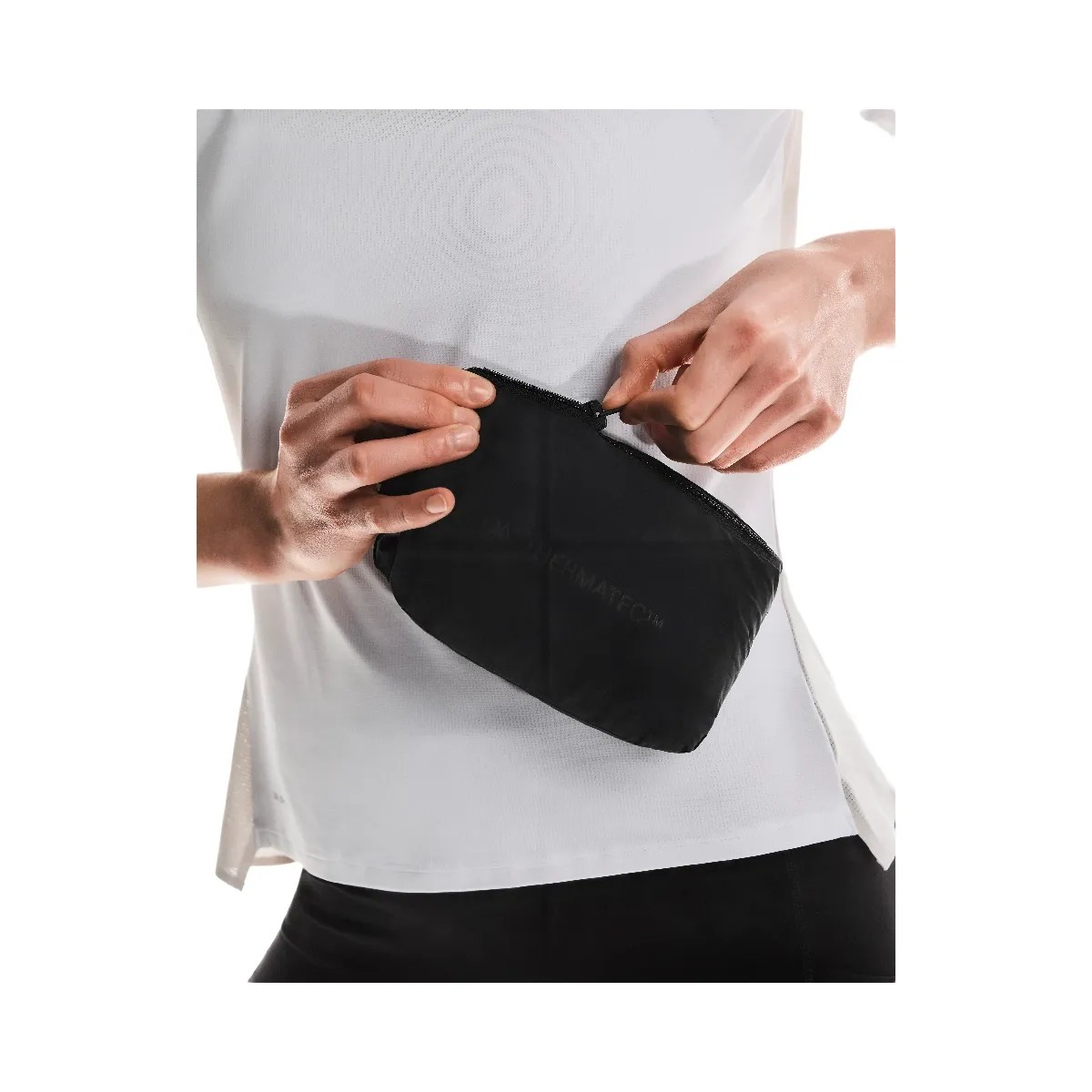 On Weather Vest Black | Eclipse - HypeFly India View 2