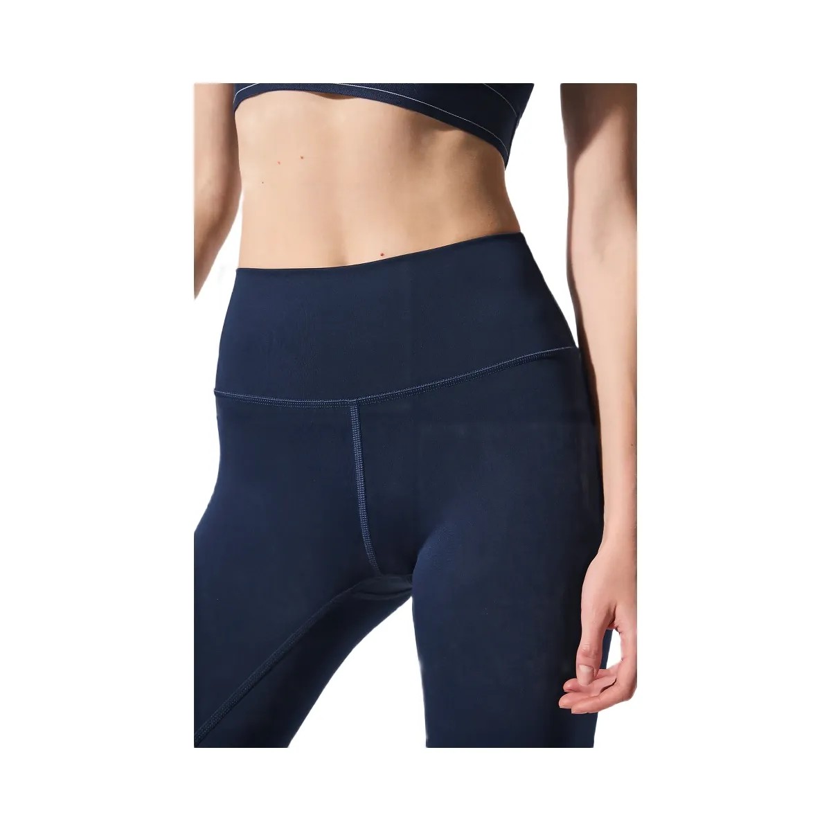 Alo Women's 7/8 High-Waist Airlift Legging - Navy - HypeFly India View 3