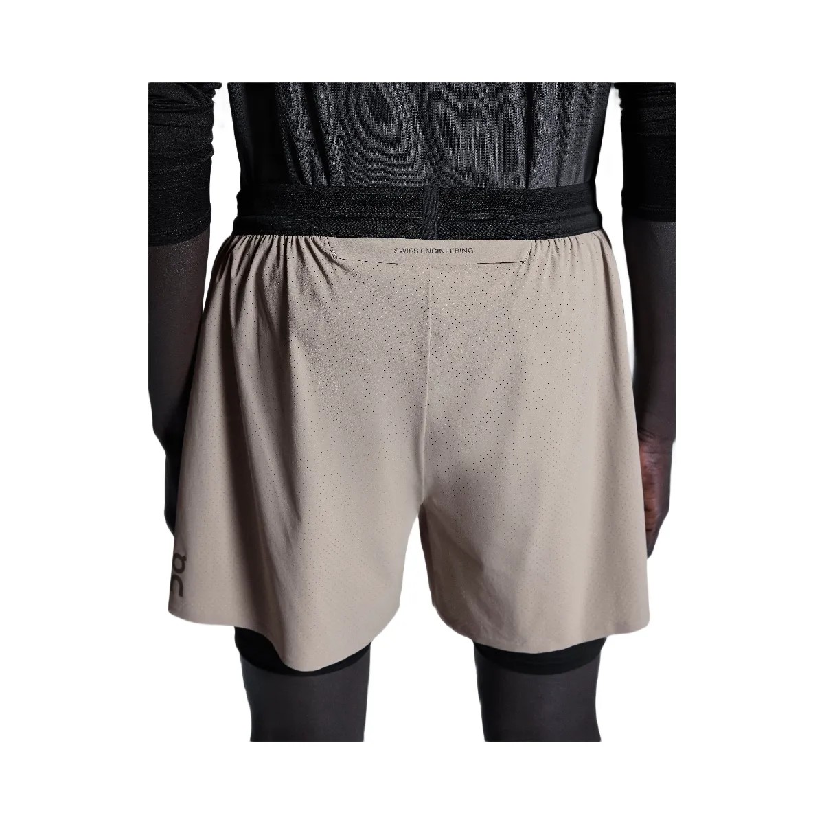 On 5" Performance 2/1 Shorts Cinder | Black - HypeFly India View 3