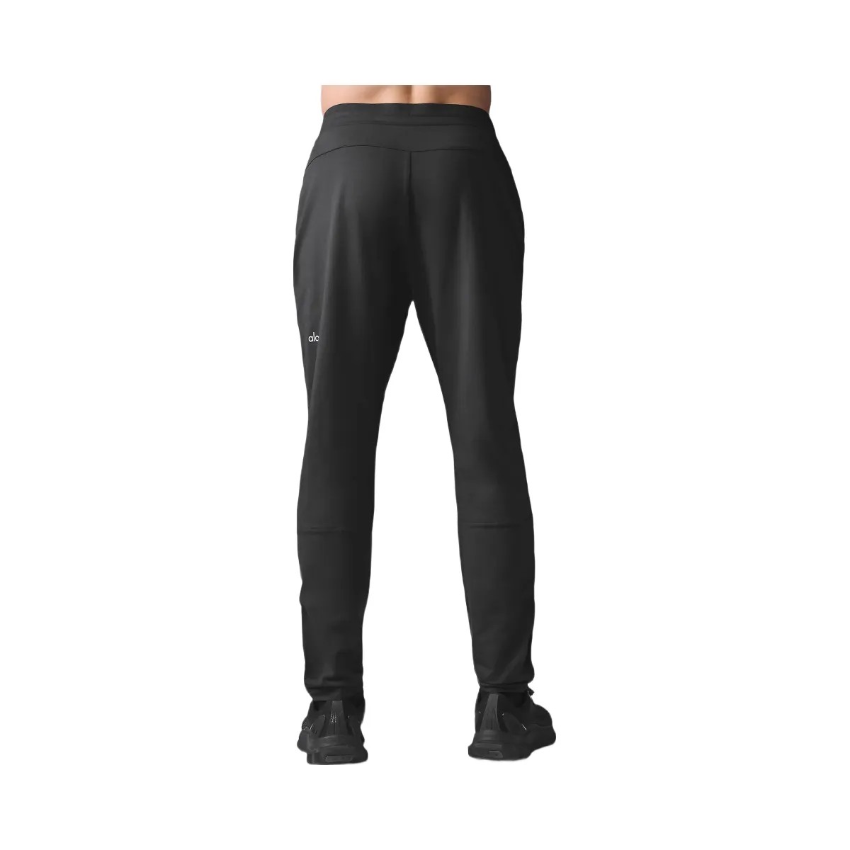 Alo Men's Conquer React Performance Pant - Anthracite - HypeFly India View 3