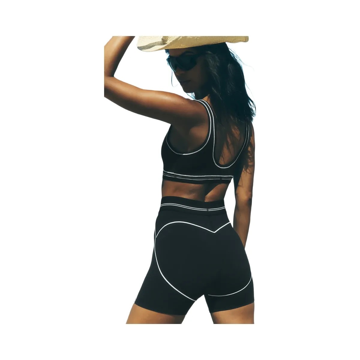 Alo Women's 4” Airbrush High-Waist Heart Throb Short - Black/White - HypeFly India View 6