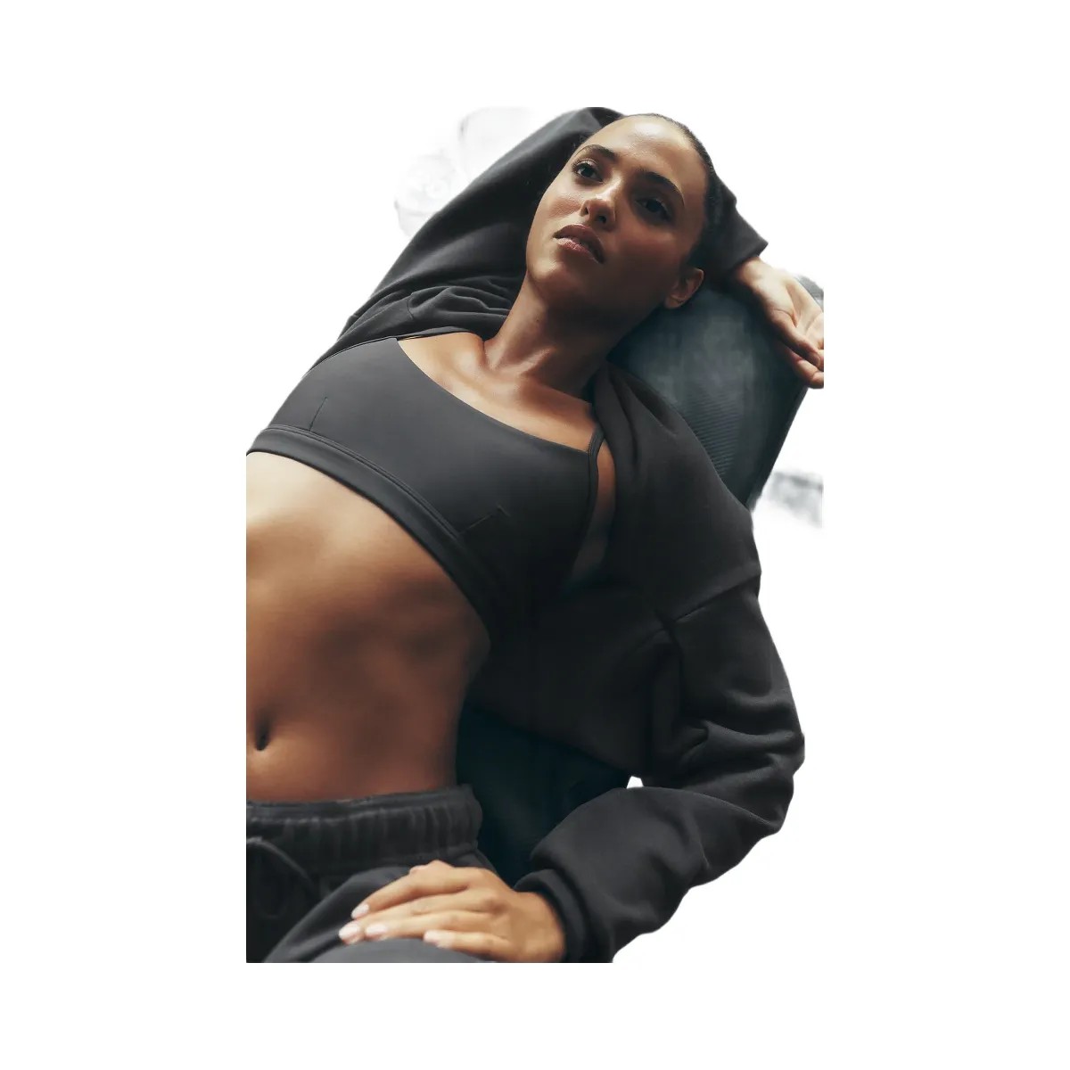 Alo Women's Airlift Intrigue Bra - Anthracite - HypeFly India View 5