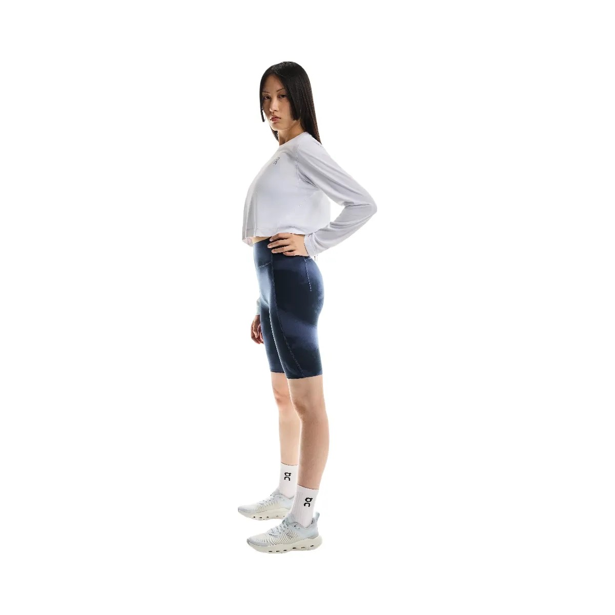 On Studio Tights Short Acai | Navy - HypeFly India View 2