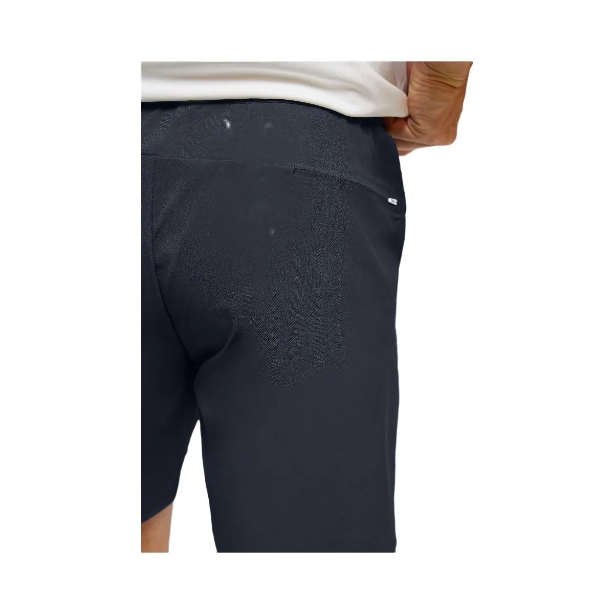 On Performance Hybrid Short Navy - HypeFly India View 4
