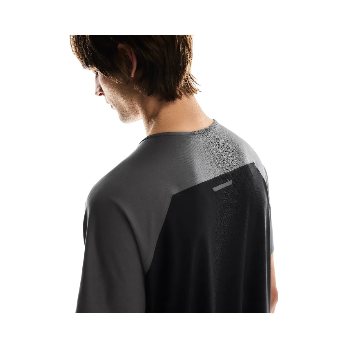 On Performance-T Eclipse | Black - HypeFly India View 4