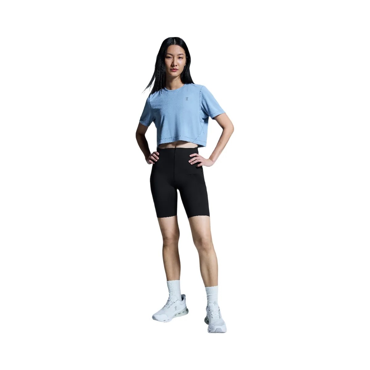 On Train-T Crop Chambray - HypeFly India View 3