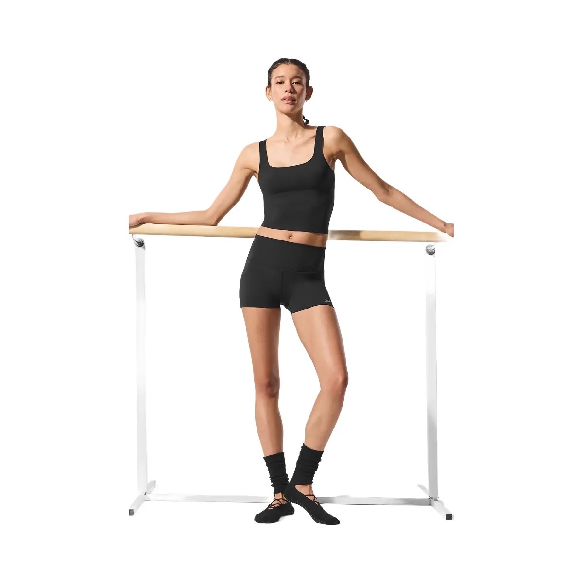 Alo Women's 3" ALO Softsculpt High-Waist Precision Short - Black - HypeFly India View 4