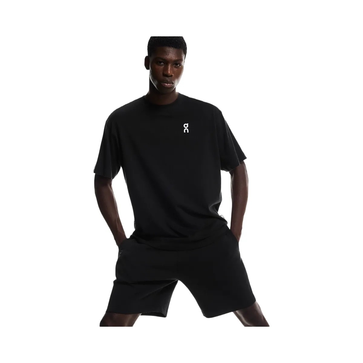 On Focus Tech Shorts Black - HypeFly India View 4