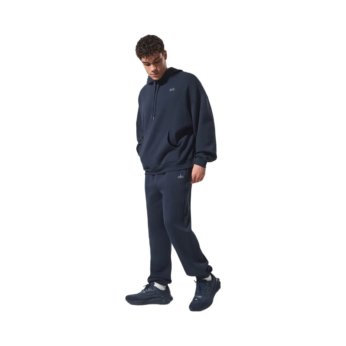 Alo Men's Accolade Sweatpant - Navy - HypeFly India View 5