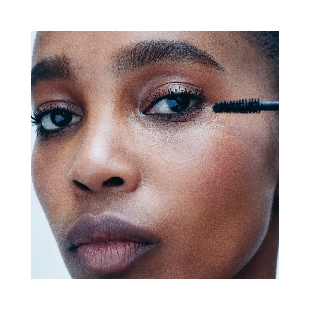 KYLIE COSMETICS Mini Wisp Lash Mascara - HypeFly India View 6