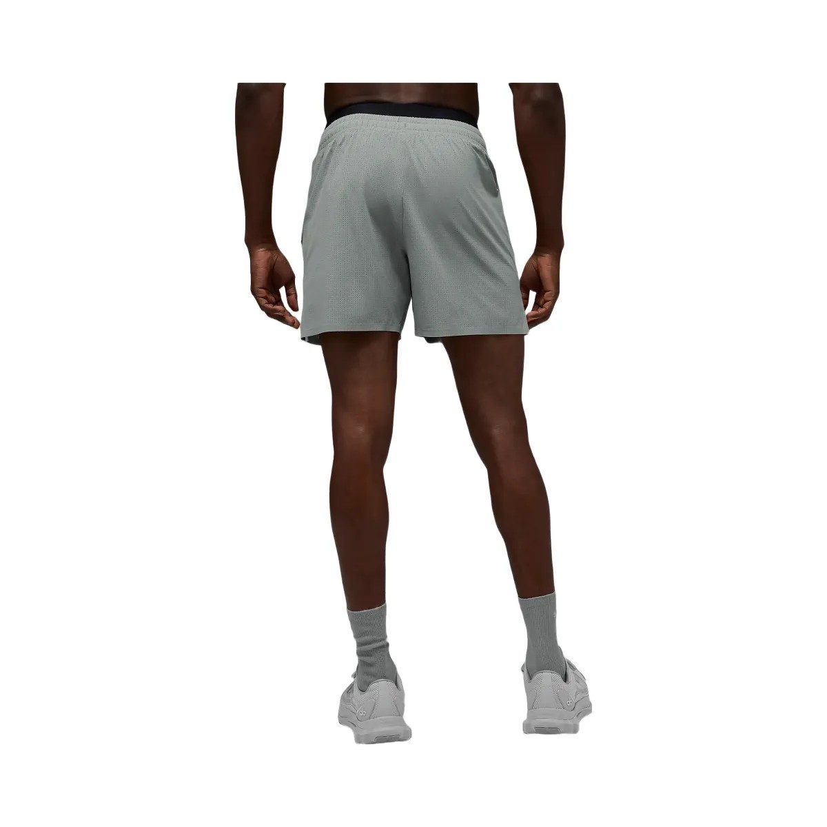 Alo Men's 5" Traction Running Short - Lunar Grey - HypeFly India View 3