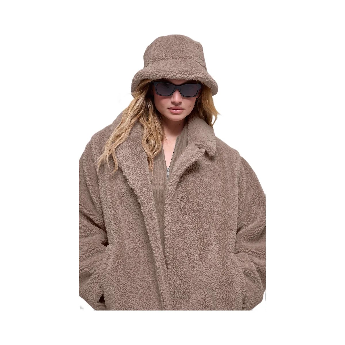 Alo Women's Oversized Sherpa Trench - Chai Latte - HypeFly India View 2