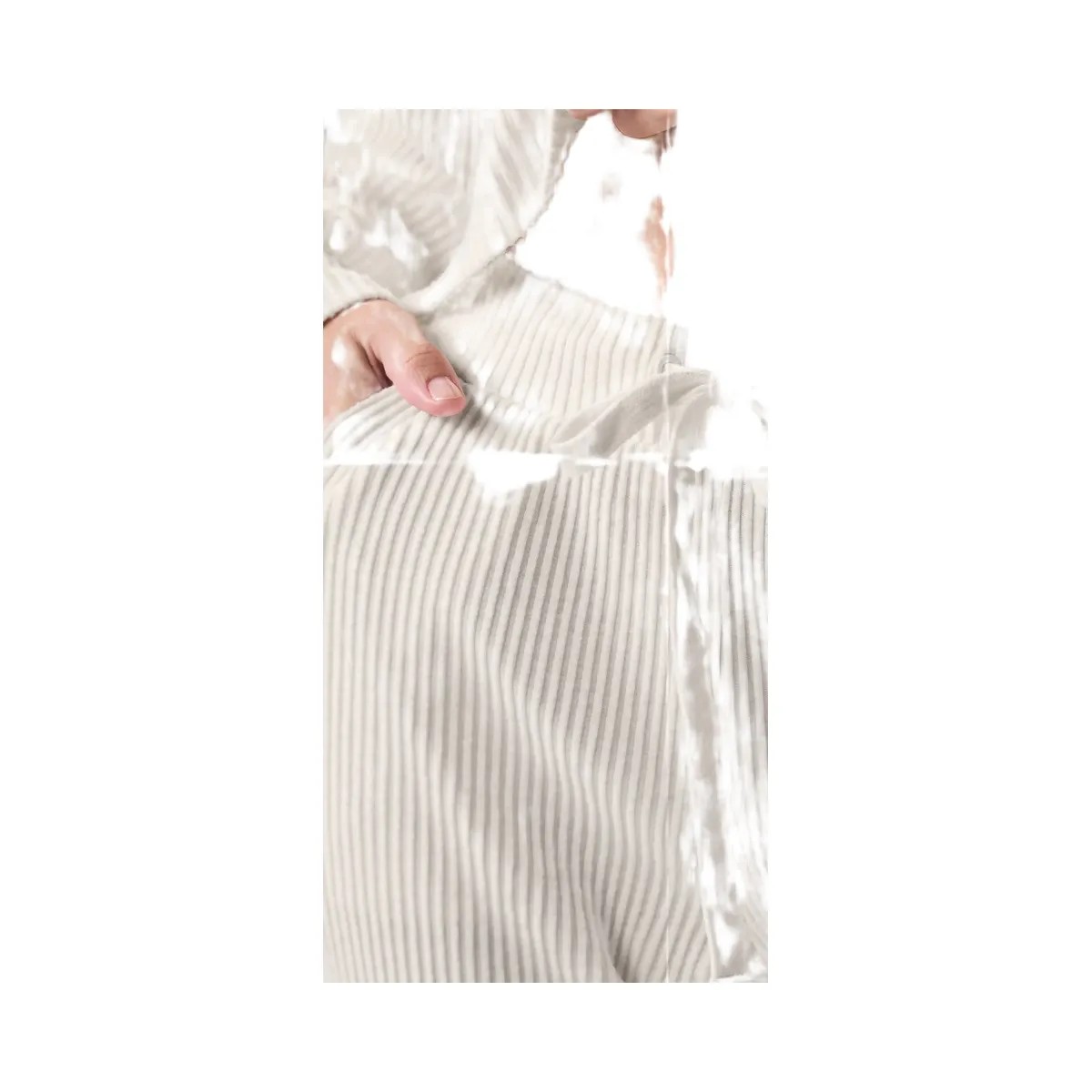 Alo Women's Muse Sweatpant - Ivory - HypeFly India View 4