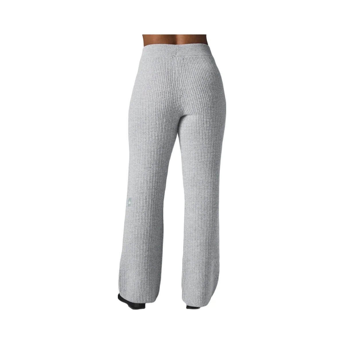 Alo Women's Cashmere High-Waist Plush Waffle Pant - Athletic Heather Grey - HypeFly India View 4