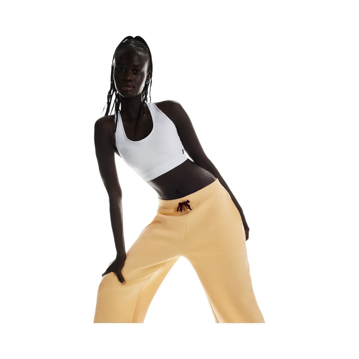 On Focus Tech Sweatpants Nectar - HypeFly India View 3