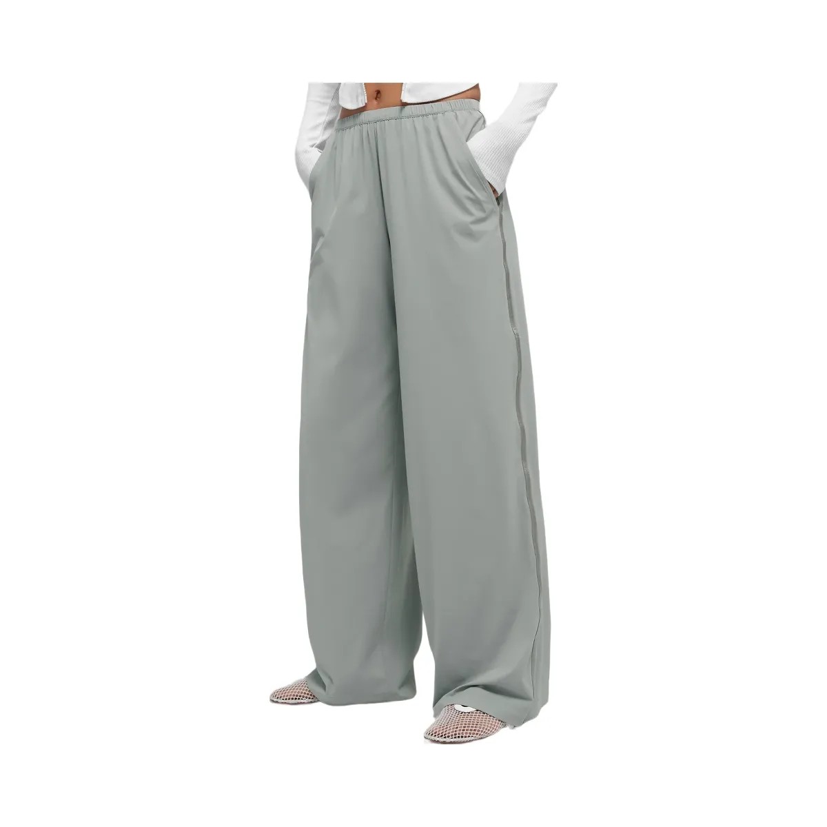 Alo Women's Breezy Wide Leg Pant (Long) - Lunar Grey - HypeFly India View 1
