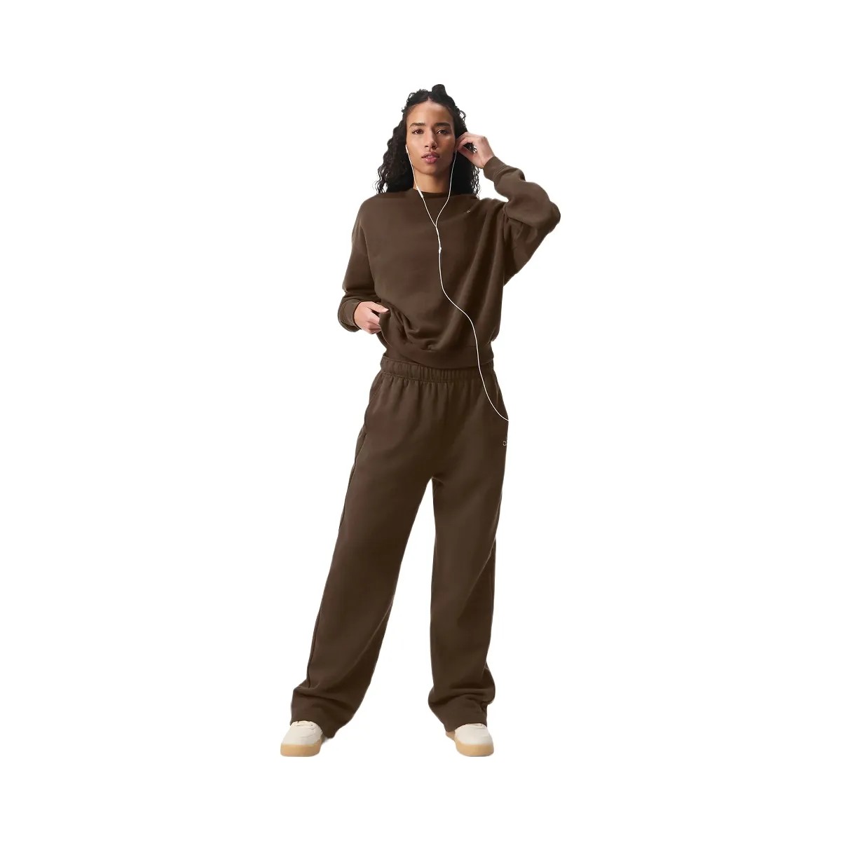 Alo Women's Accolade Crew Neck Pullover - Espresso - HypeFly India View 4