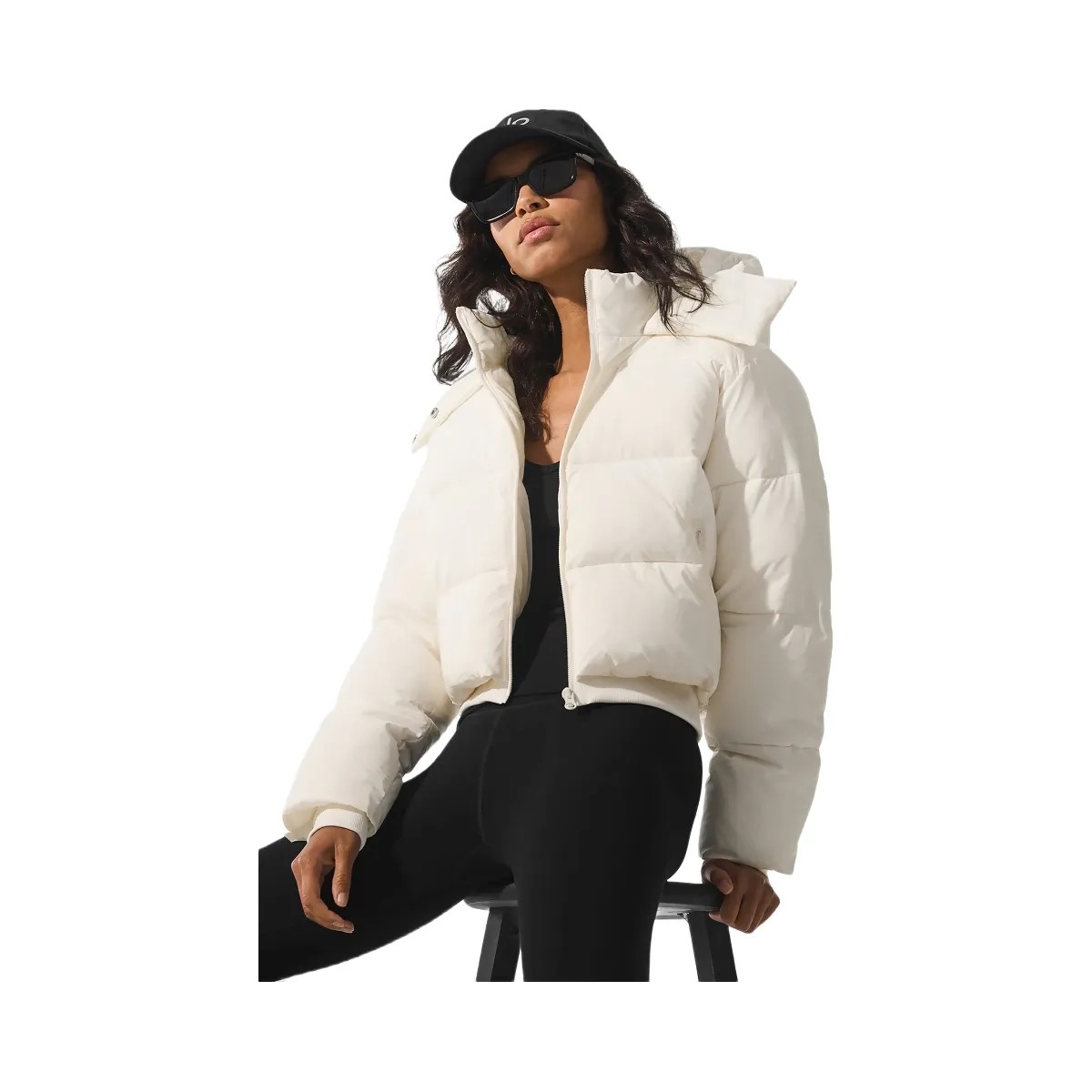 Alo Women's Foxy Puffer Jacket - Ivory - HypeFly India View 4