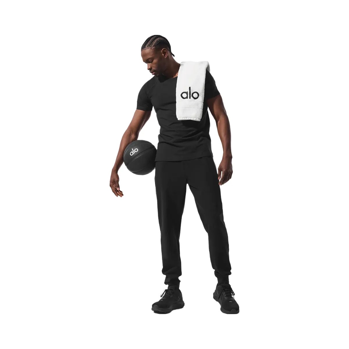 Alo Men's Conquer Max Performance Jogger - Black - HypeFly India View 4