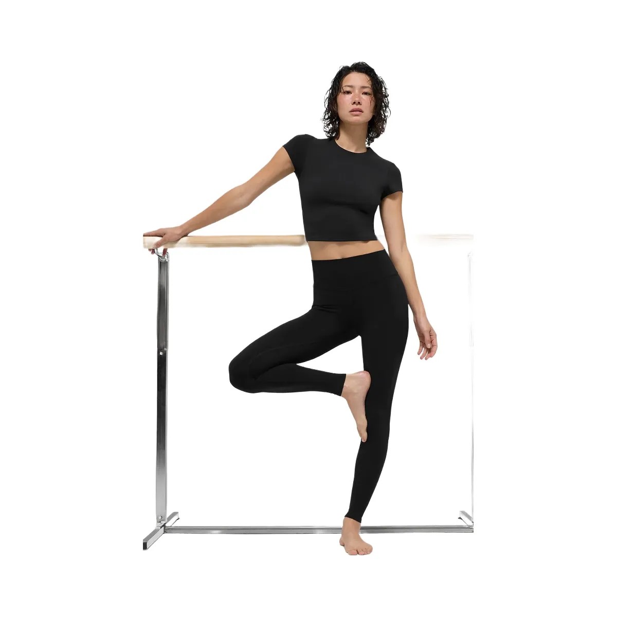 Alo Women's ALO Softsculpt High-Waist Legging - Black - HypeFly India View 5