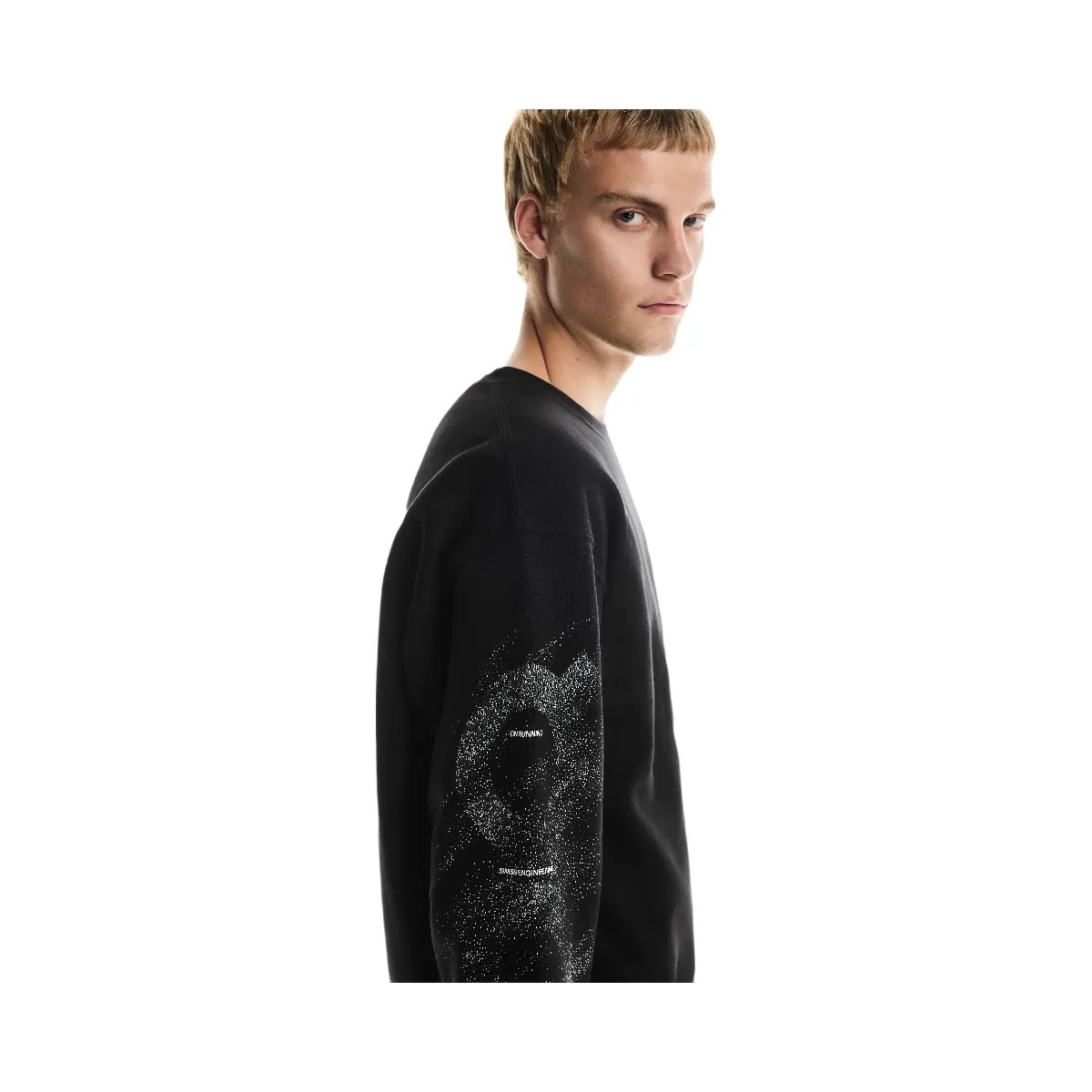 On Club Crew Graphic Black | Olive - HypeFly India View 2