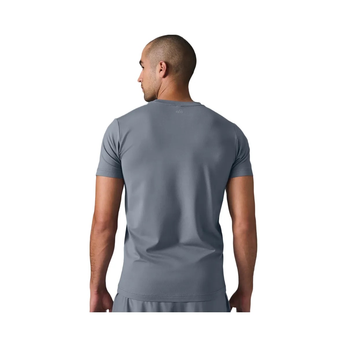 Alo Men's Conquer Reform Crewneck Short Sleeve - Steel Grey - HypeFly India View 3