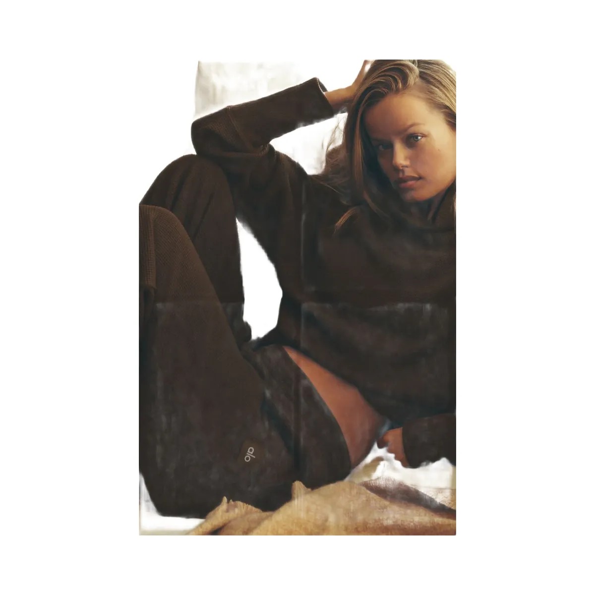 Alo Women's Waffle Weekend Escape Jogger - Espresso - HypeFly India View 6