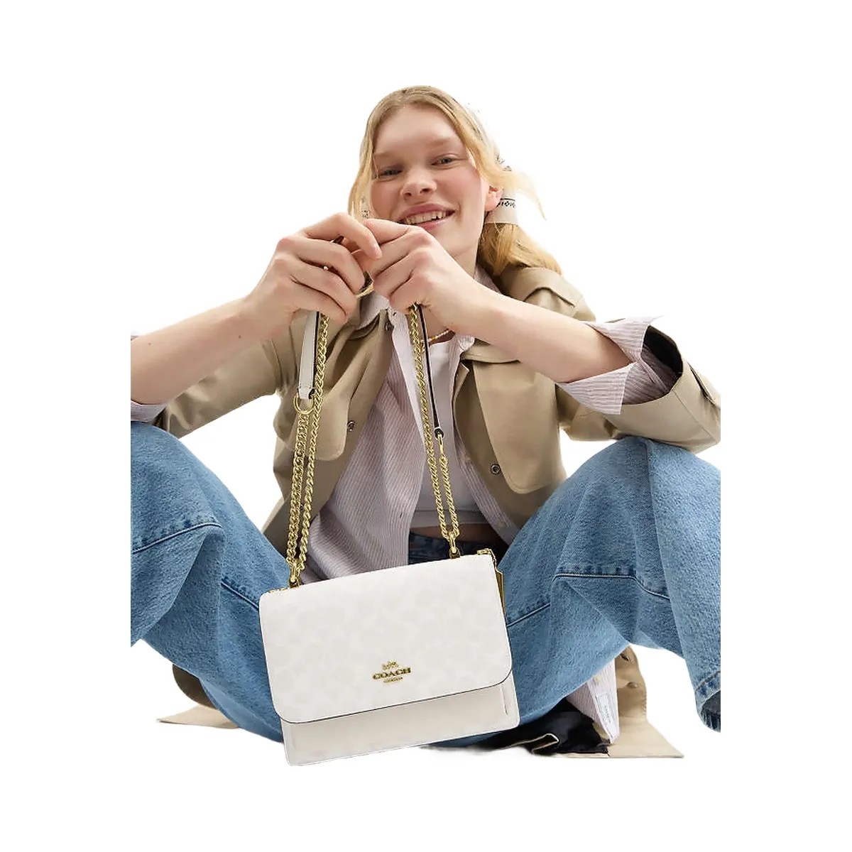 Coach Klare Crossbody Bag In Signature Canvas Signature Canvas-Gold-White-Chalk - HypeFly India View 4